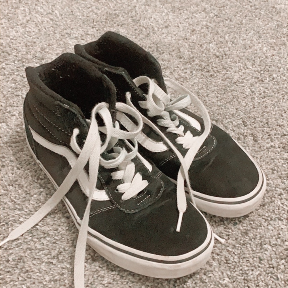 Black Vans